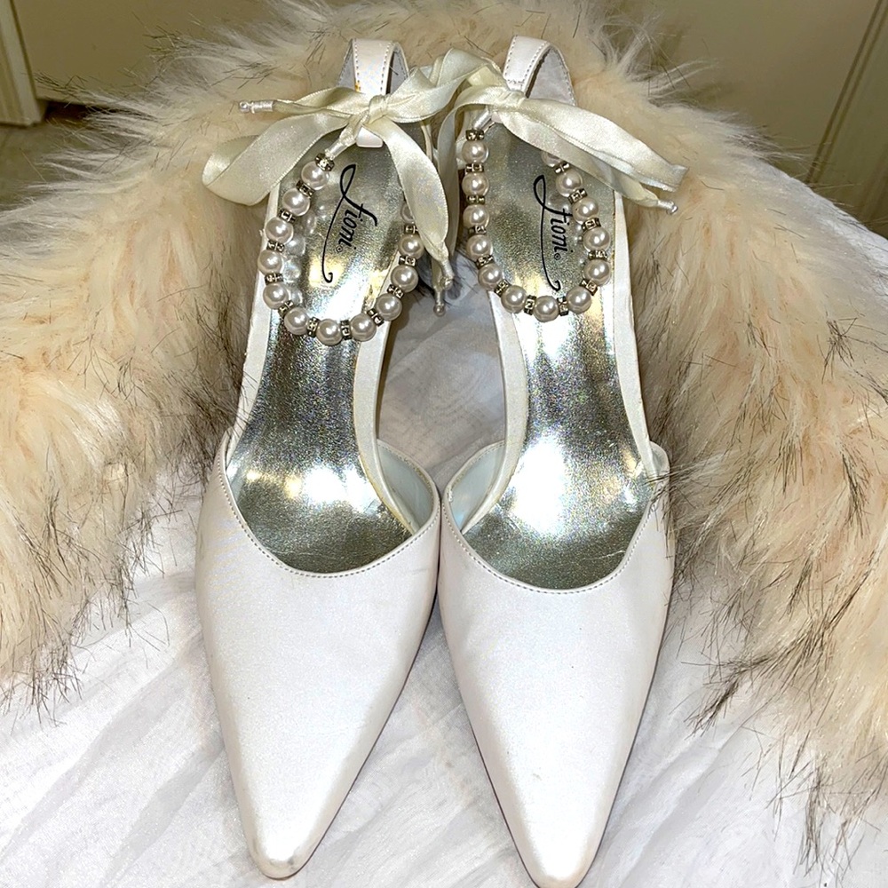 💥3 Inch White Gorgeous Ladies Heels 👠